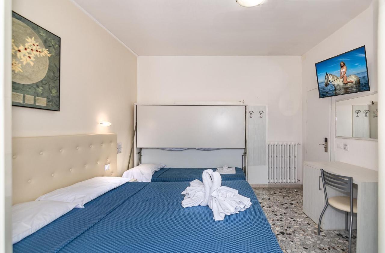 Hotel Caribe Виареджо Екстериор снимка
