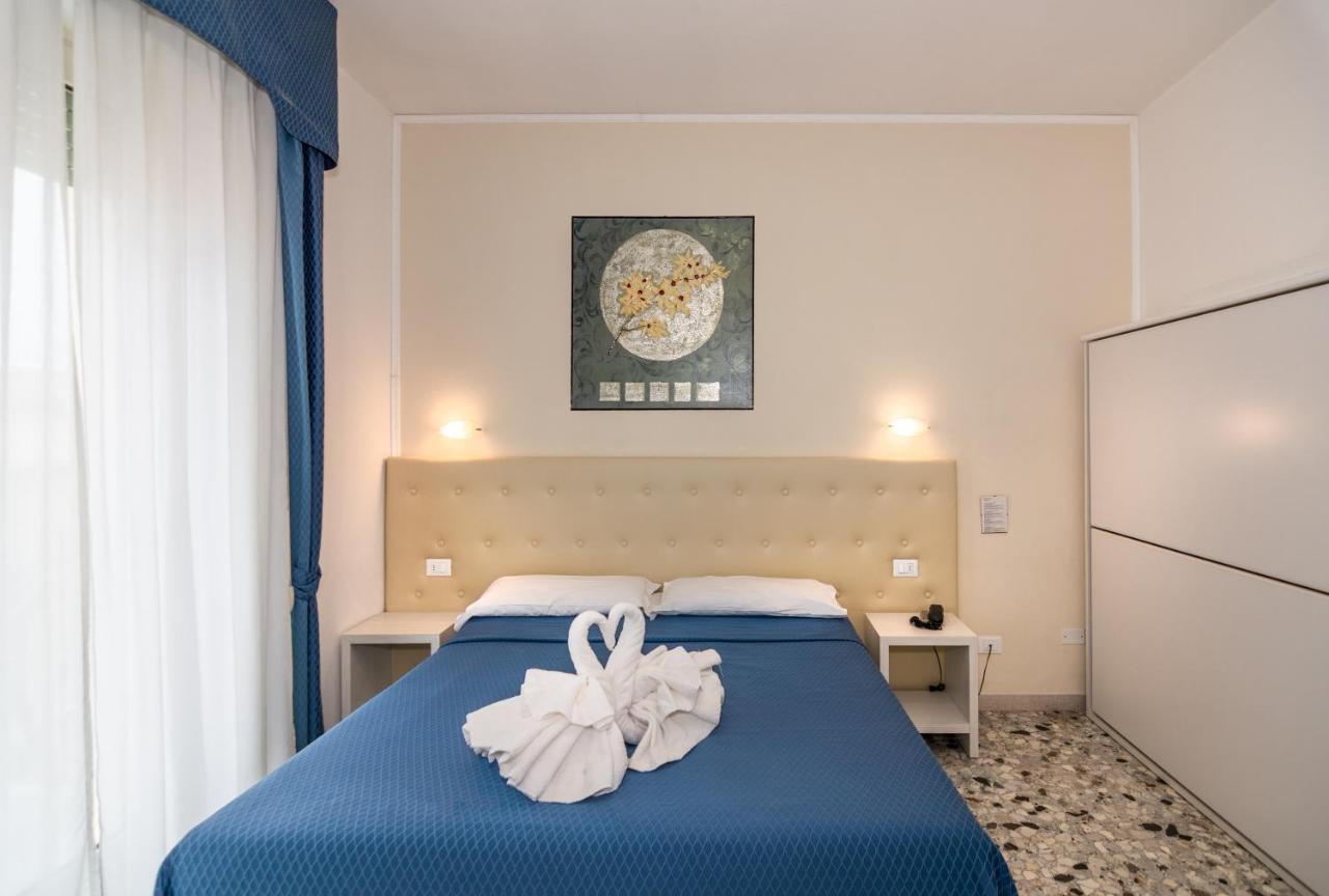 Hotel Caribe Виареджо Екстериор снимка