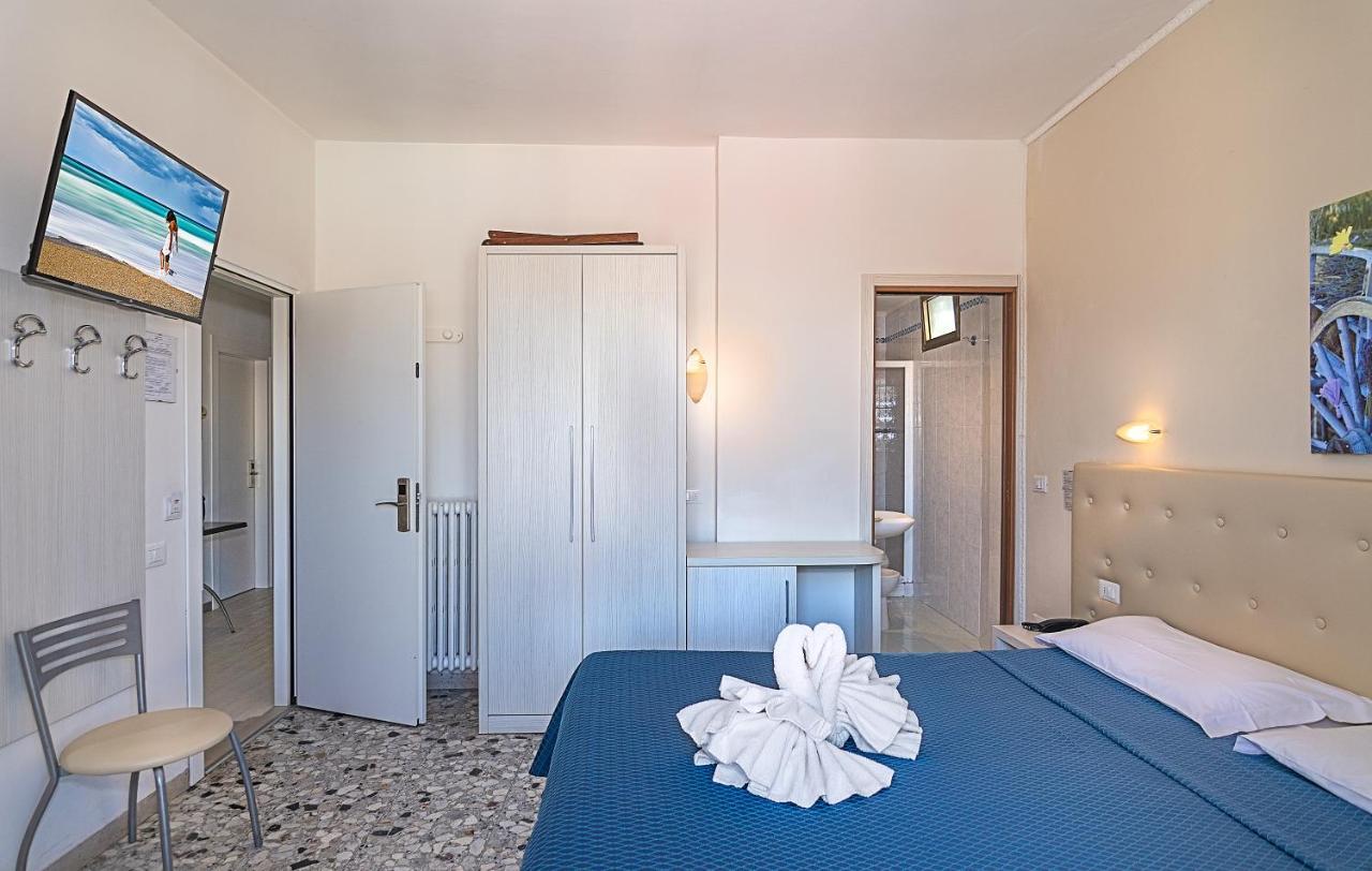 Hotel Caribe Виареджо Екстериор снимка
