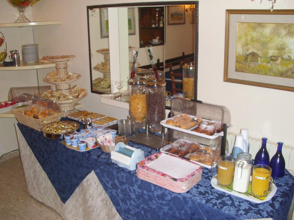 Hotel Caribe Виареджо Екстериор снимка