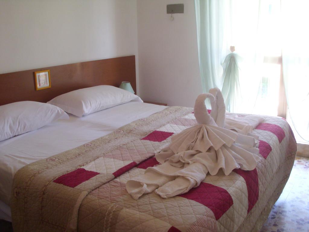 Hotel Caribe Виареджо Екстериор снимка