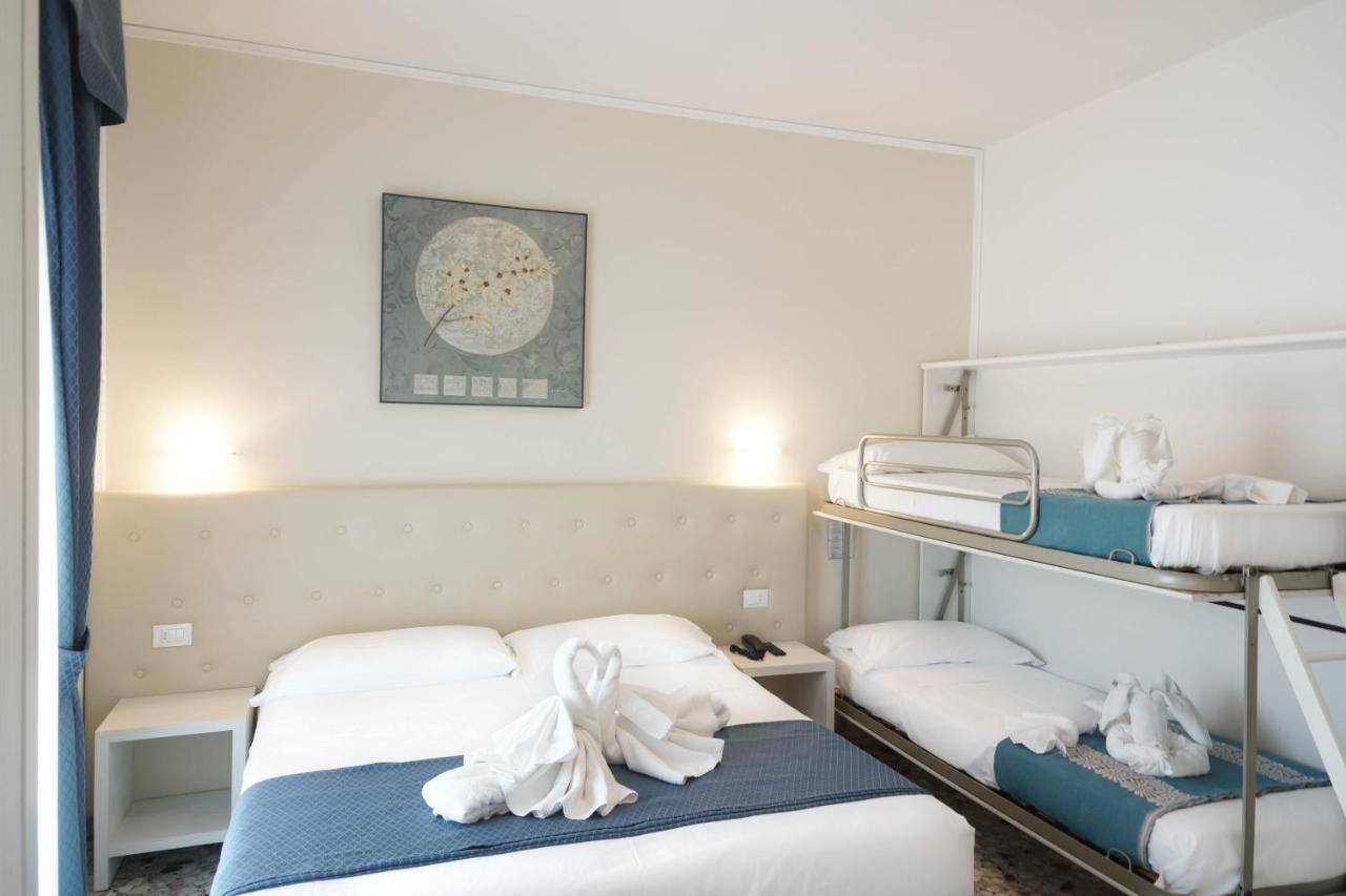 Hotel Caribe Виареджо Екстериор снимка