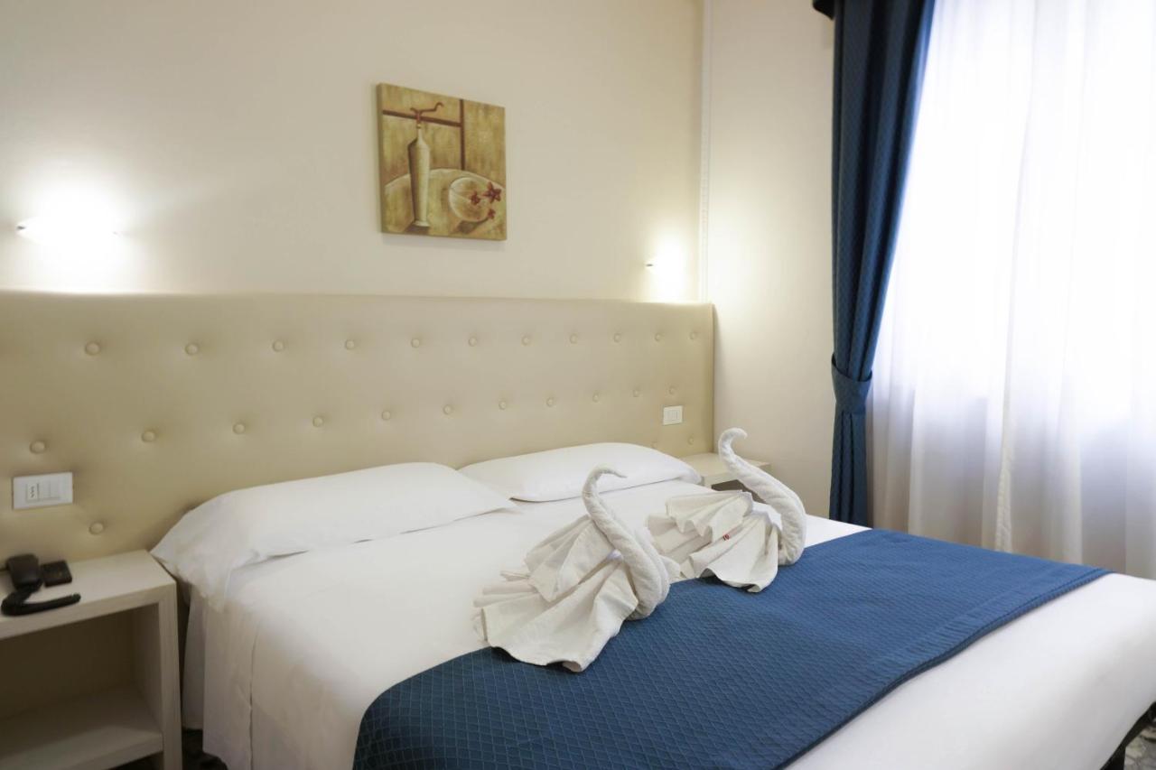 Hotel Caribe Виареджо Екстериор снимка
